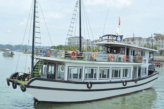 Halong Bay Day Trip 6hour: Buffet Lunch,Limousine bus,small group - Luon Cave by kayak or bamboo boat