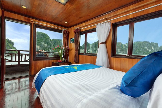 Halong bay deluxe cruise 2 days/ 1 night: kayaking, titop island, surprise cave - Why two days makes sense in Halong Bay