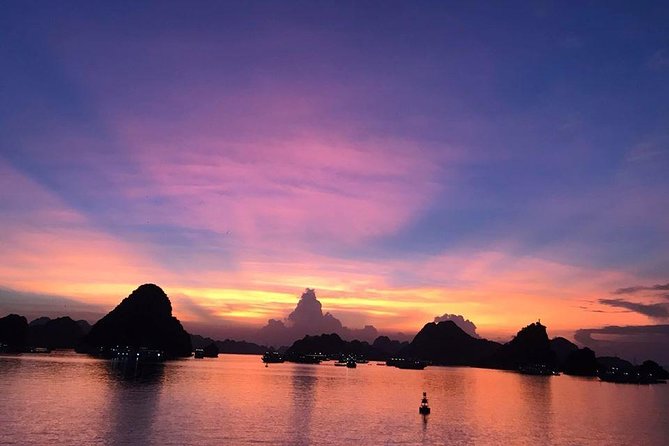 Halong Bay Full Day with Kayaking, Hiking viewpoint, Cave - Deluxe To Luxury - Sunset tea and the return ride