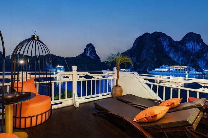 Halong Bay - Hera Luxury Day Cruise 7.5 Hours - Sunset party and the end of the cruise