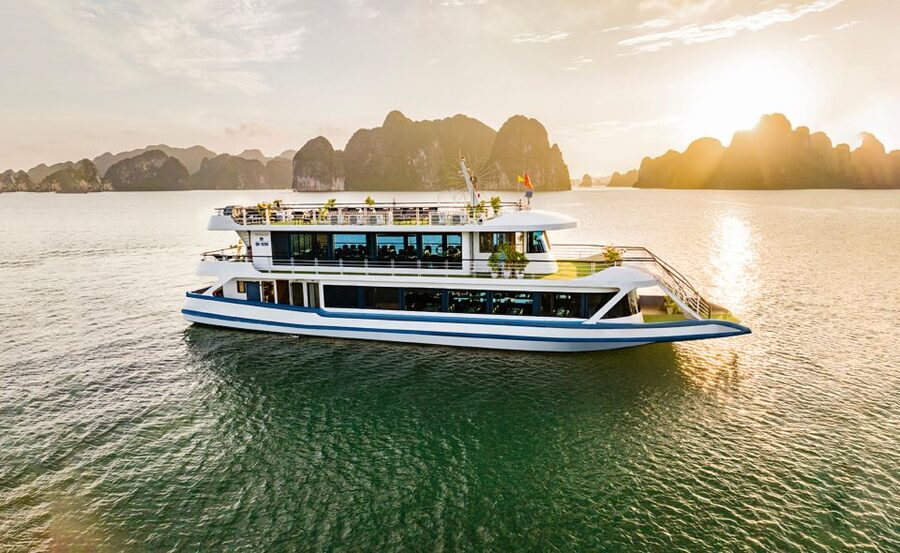 Halong Bay Luxury Cruise with Kayaking & Lunch Buffet - From Hanoi to Tuan Chau Marina