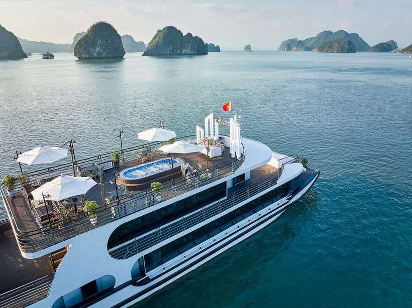 Halong Bay: Luxury Day Cruise with Buffet, Kayak, Swim - What the $42 day cruise actually gives you
