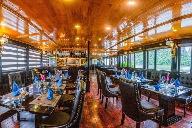 Halong Milalux 5 Star Cruise 2d1n,All inclusive,transfer - The early morning reward on Titop Island