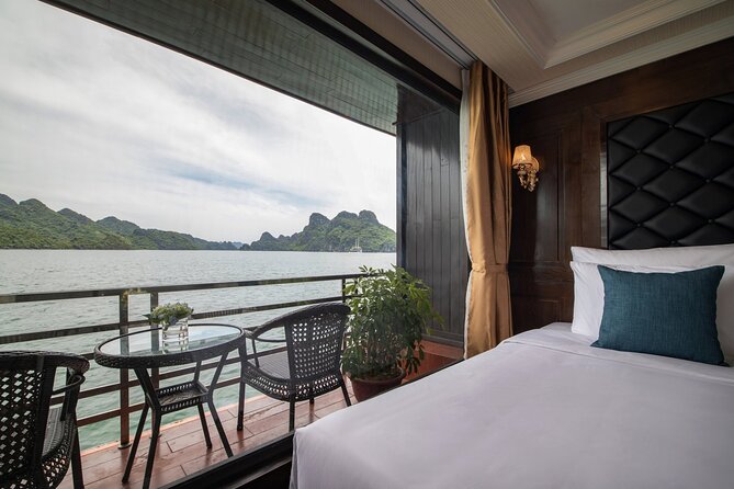 Halong Pandora 5 Star Cruise 2D1N-All Inclusive, cave, transfer - Boarding a balcony cabin near Lan Ha Bay