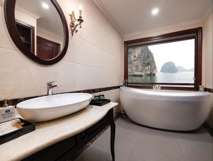Hanoi: 2-Day Ha Long & Lan Ha Bay 5-Star Boat with Balcony - Brunch, checkout, and the ride back to Hanoi