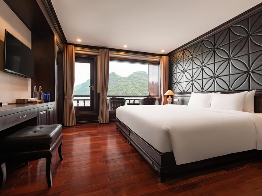 Hanoi: 2-Day Lan Ha & Halong Bay 5 Stars Cruise with Balcony - Day two: Tai Chi, kayaking, and the ride home
