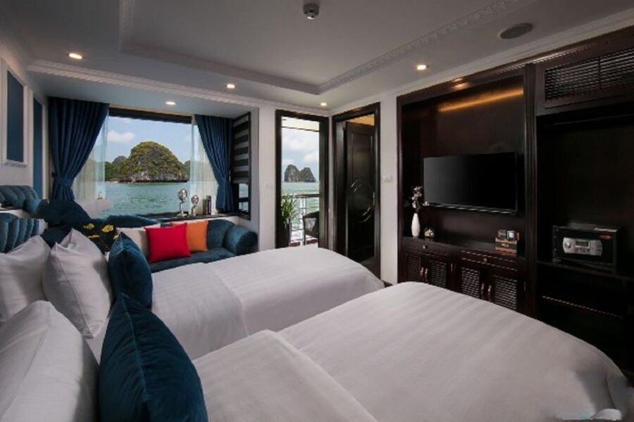 Hanoi: 3-Day Ha Long/Lan Ha Bay Cruise with Private Balcony - Day two: Tai Chi and Viet Hai Village