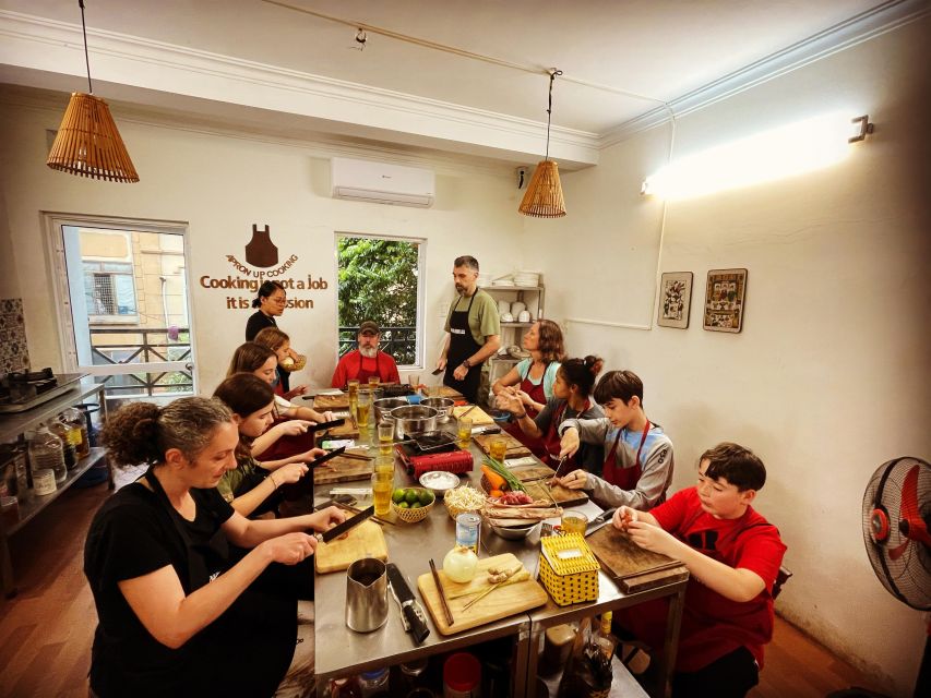 Hanoi: 5 Local Dishes Cooking Class with Meal & Market Visit - The instructors make the biggest difference