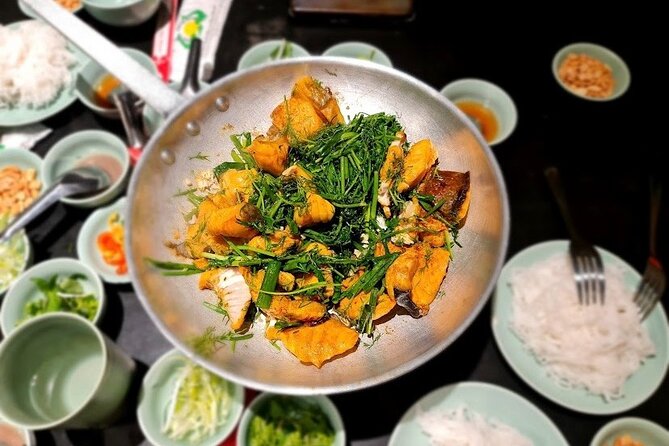 Hanoi: 7 Tasting Street Food Walking Tour and Train Street - What $35 includes, and where the value lies