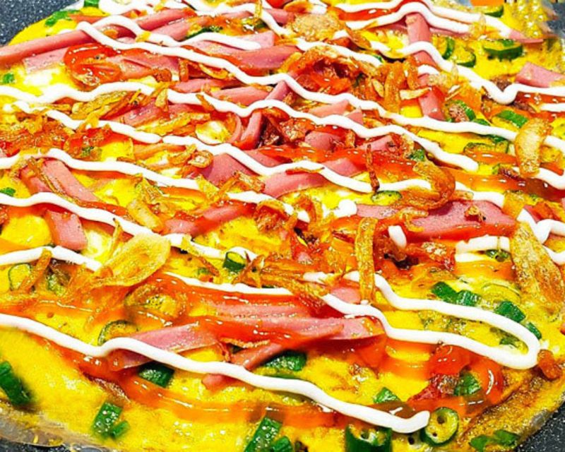 Hanoi: 7 Tastings Street Food Tour with Train Street - Starting with bánh cuốn and Hanoi-style bites