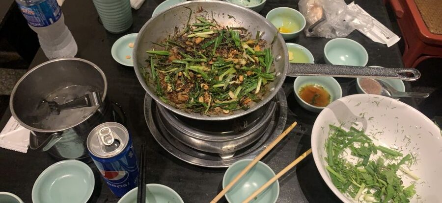 Hanoi: 7 Tastings Street Food Tour with Train Street - Oysters, bánh mì, pho, and changing options