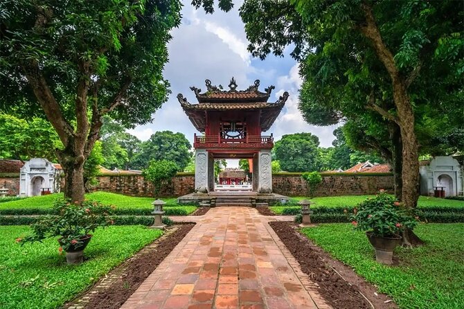 Hanoi All in One Full Day Sightseeing Tour - Tran Quoc Pagoda beside West Lake