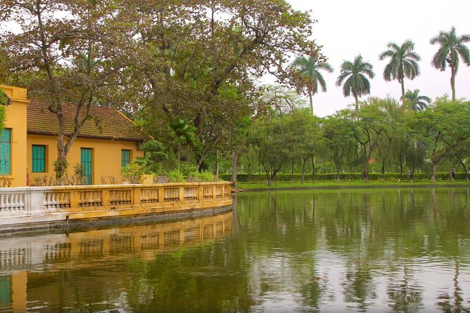 Hanoi All-In-One Tour: Highlights & Train Street & Culture & Fun - Ho Chi Minh Mausoleum and the nearby sacred sites