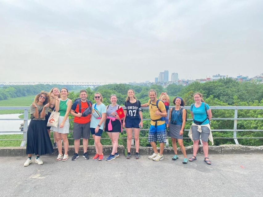 Hanoi: All-in-One Walking Tour Through a Train Street - The guide makes the difference
