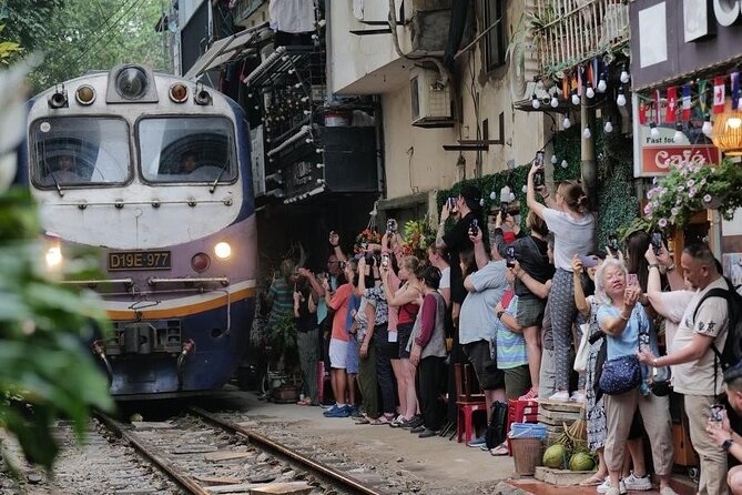 Hanoi: Bat Trang Pottery class & Train Street Private Tour - What your guide adds to the day
