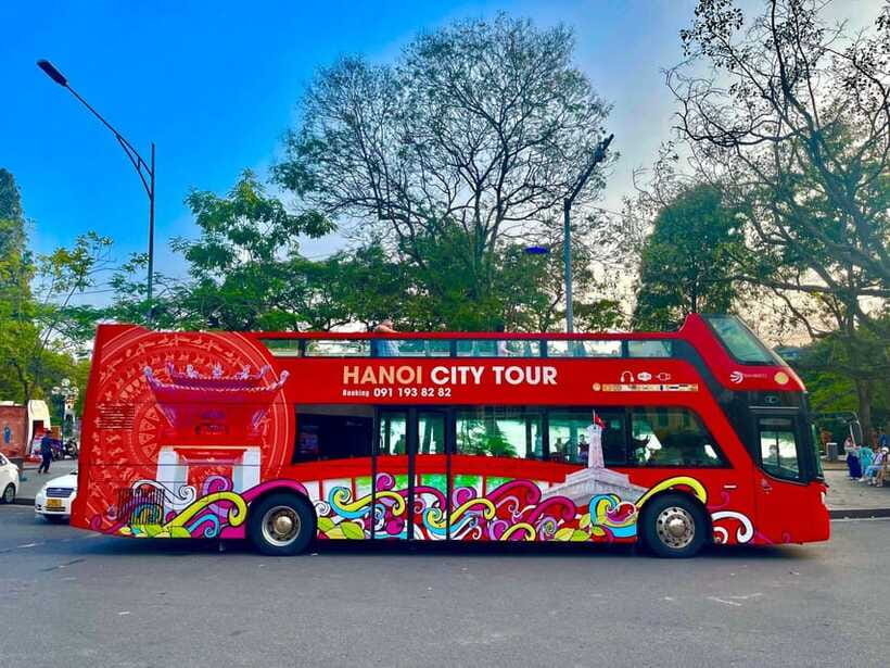 Hanoi: Centuries of Highlights in 1 Hour by Open-Top Bus - Museums, the Opera House, and the final stretch