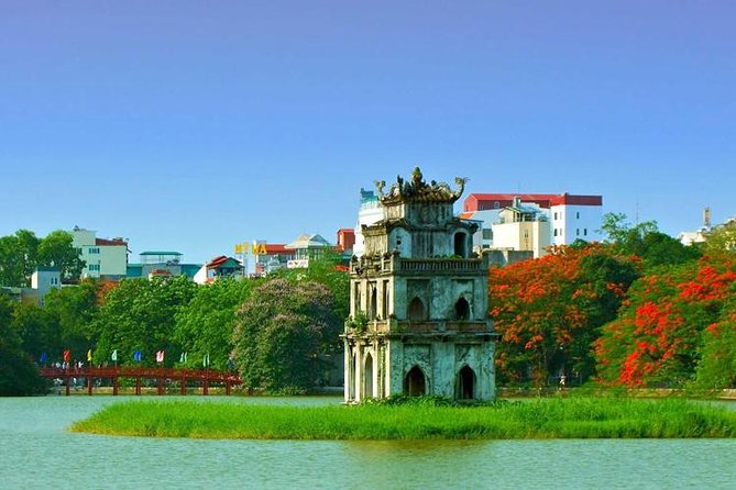 Hanoi City Half Day Private Tour: Hidden Corners & Train Street - Long Bien Bridge links French engineering with modern Hanoi