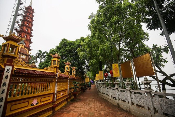 Hanoi City Half-Day Private Tour: Train Street And All Highlights - One Pillar Pagoda and the Temple of Literature