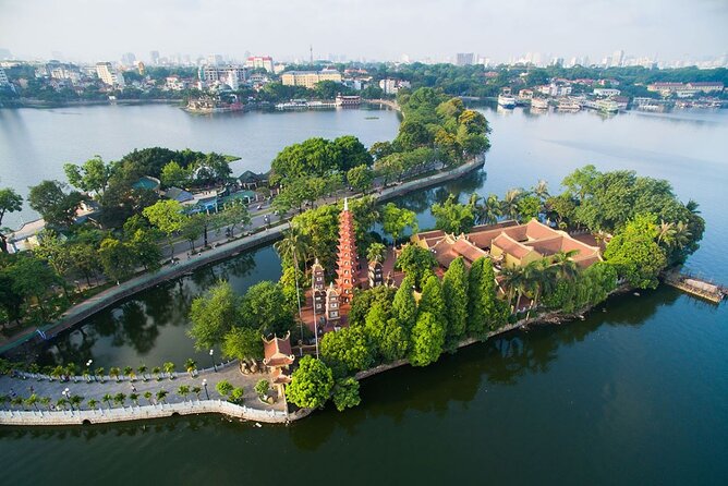 Hanoi City Half-Day Private Tour: Train Street And All Highlights - Dong Xuan Market shows Hanoi’s practical side