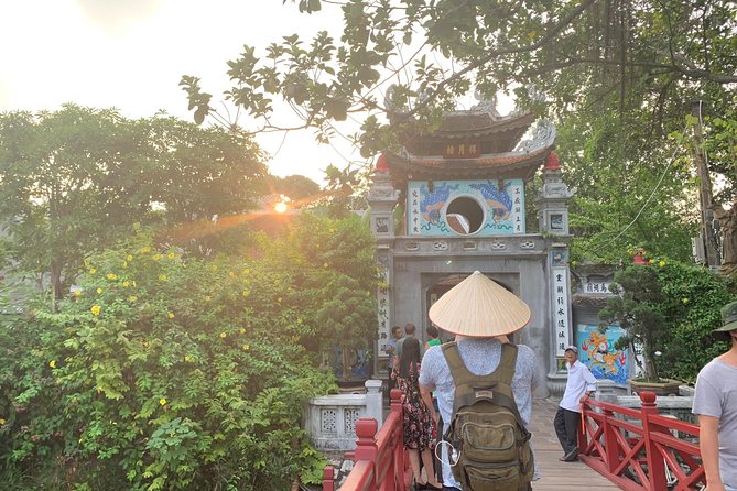 Hanoi City Sightseeing and Street Food Tour - French architecture and ice cream at the Opera House