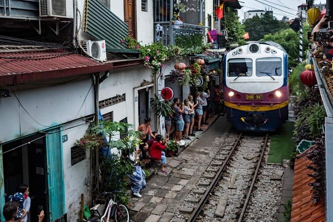 Hanoi City Tour: Private Half-Day to Hidden Corners &Train Street - Tran Quoc Pagoda and Hanoi’s lakeside beginning