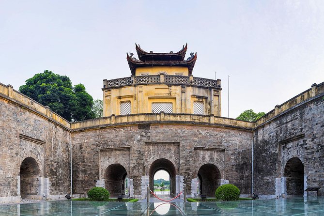 Hanoi city tour with water puppet show- small group tour - Ho Chi Minh Mausoleum and the quiet presidential grounds