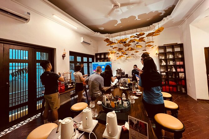 Hanoi Coffee Experience: 6 Brews, 9 Recipes & 3 Liquor Tastings - The signature cocktail and homemade liquor tasting