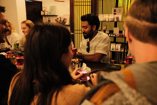Hanoi Coffee Workshop: Taste Salt, Coconut and Egg Coffee - Making the classic phin coffee