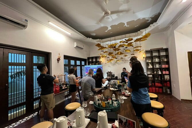 Hanoi: Cook 2–5 Vietnamese Dishes With Traditional Tea Ceremony - The market element and what to expect