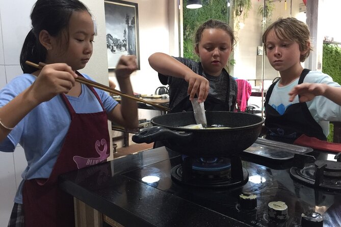 Hanoi Cooking Class and Market Tour in Ancient House - Small details that make a difference