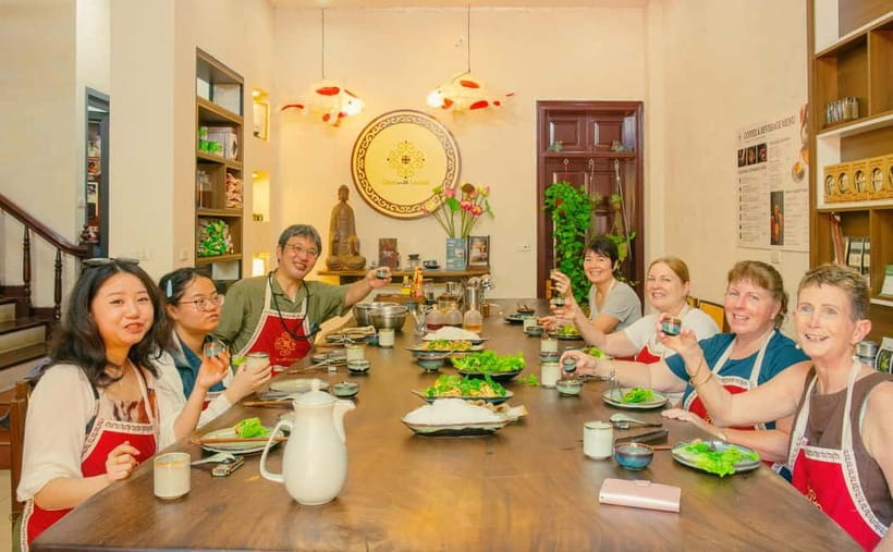 Hanoi Cooking Class: Market Tour, Free Recipe & Beverages - Meet the chefs, from Cherry to Ryan