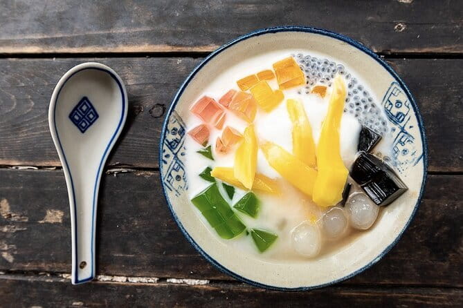 Hanoi Countryside By Bike & Local House and Food Tasting - Practical details that can affect your day