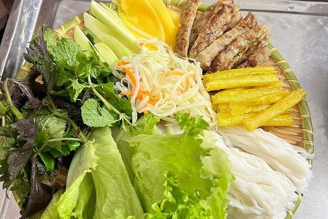 Hanoi Customized Street Food Walk with Train Street Experience - Starting near Hoan Kiem Lake and Craft Viet41