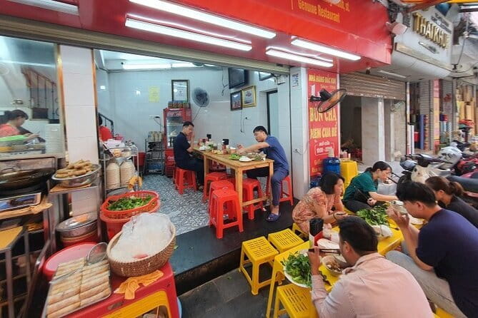 Hanoi Famous Michelin Guided Street Food Tour - Why this food walk works in Hanoi
