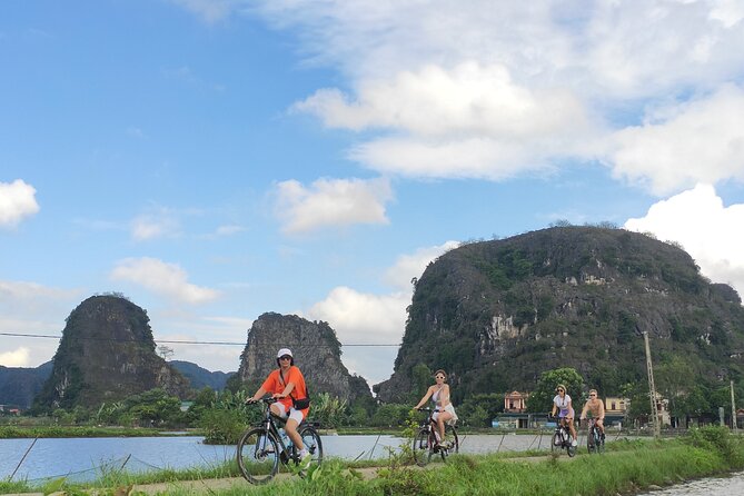 Hanoi Full Day A Private Tour With Mix of History and Activities - Water puppets from the 11th century