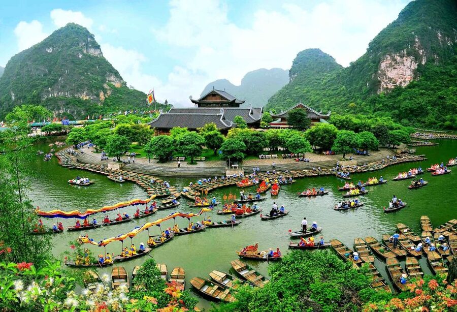 Hanoi: Full-Day Private Tam Coc Tour with Boat Ride & Lunch - Key points to know before booking
