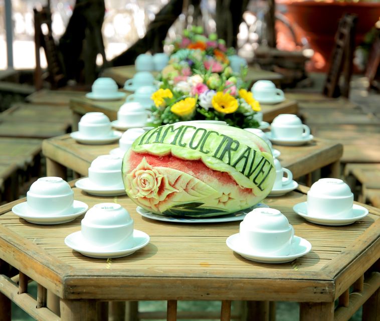 Hanoi: Full-Day Private Tam Coc Tour with Boat Ride & Lunch - Mua Cave and the 500-step climb