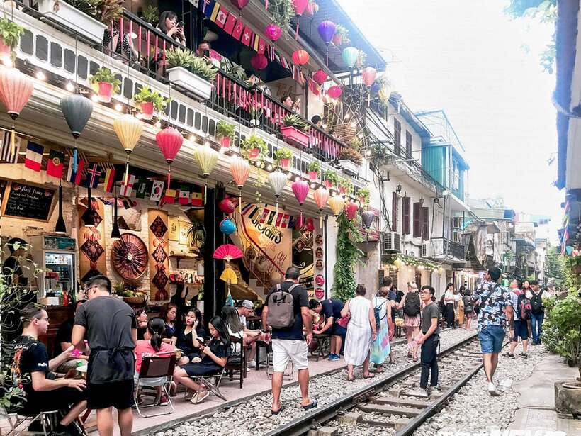 Hanoi: Guided Food Tour with Train Street Visit - The train is thrilling, but take the safety setting seriously