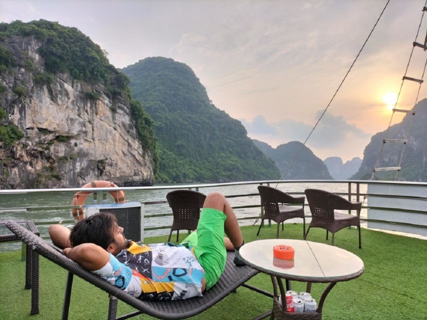 Hanoi: Ha Long Bay Day Cruise - Swimming, Meal, Kayaking - Lunch on the cruise