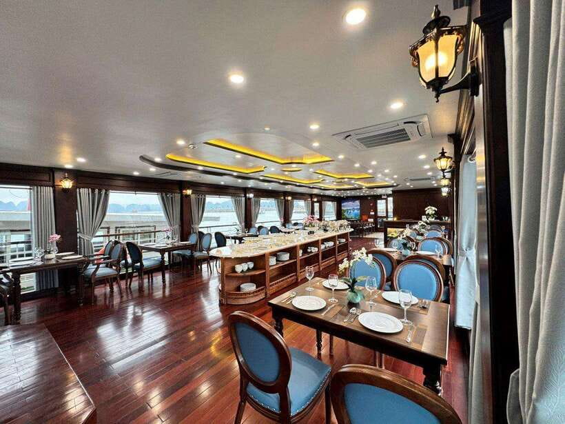 Hanoi: Ha Long Bay Day Trip - Luxury Cruise & Buffet Lunch - What this Ha Long Bay day trip is really like