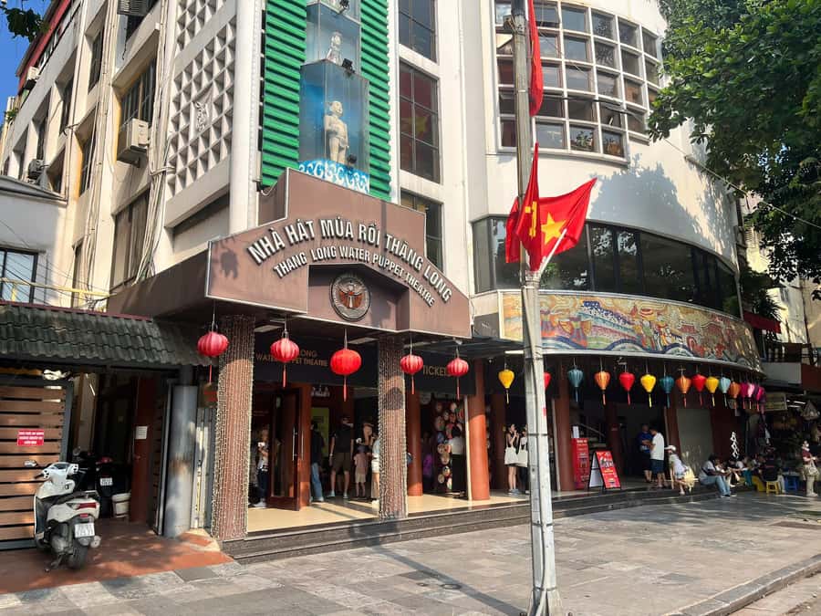 Hanoi: Half-Day City Tour with Thang Long Water Puppet Show - Ho Chi Minh Mausoleum and Ba Dinh Square