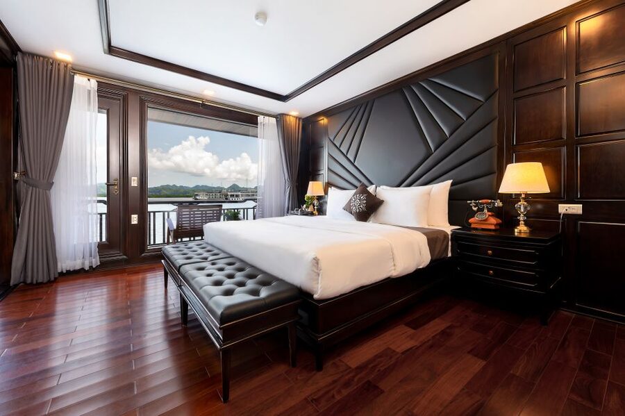 Hanoi: Halong Bay 2-Day 5-Star Balcony Cruise & Bathtub - Who will enjoy this cruise most?