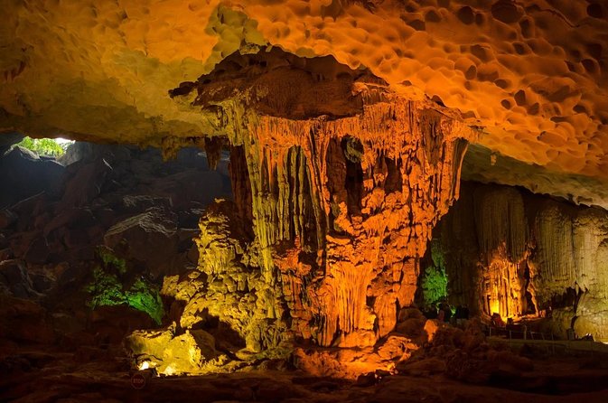 Hanoi: Halong Bay Luxury Option – Titop, Surprise Cave, Kayak - Key points to know before booking
