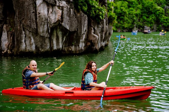 Hanoi: Halong Bay Luxury Option – Titop, Surprise Cave, Kayak - Choosing your time on Titop Island