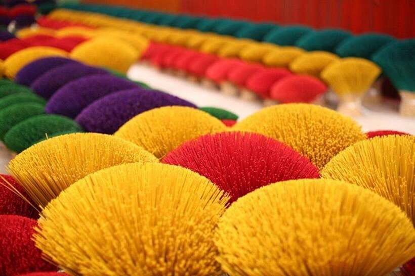 Hanoi: Highlights, Incense Village, Hat Crafting Guided Tour - Key points at a glance