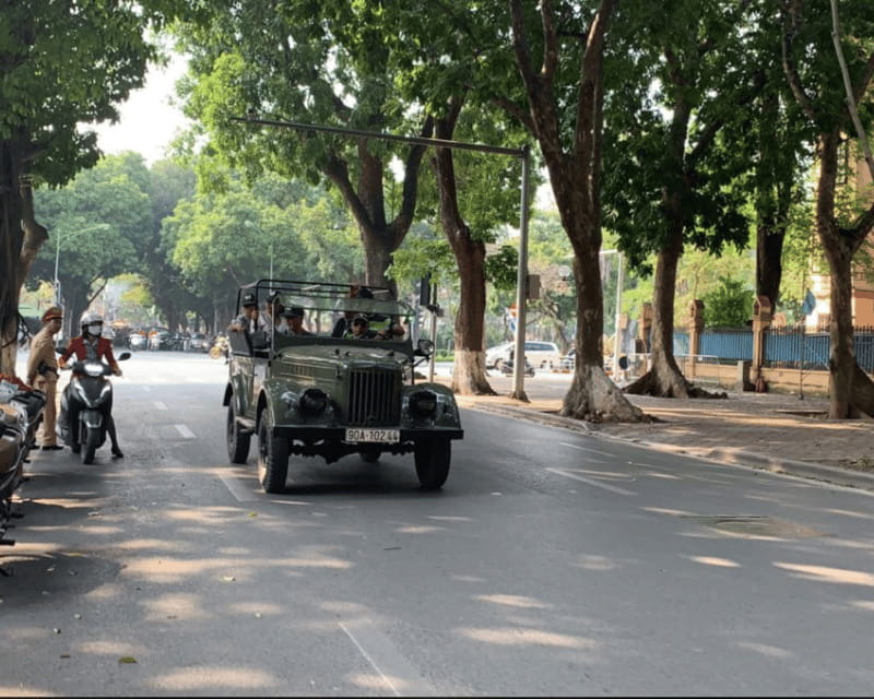 Hanoi: Historic Jeep Tour - New Hanoi and the city’s changing shape