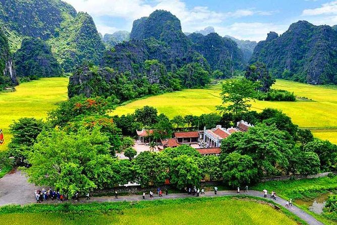 Hanoi - Hoa Lu - Tam Coc - Mua Cave - 1 Day / By Luxury Limousine & Small Group - Mua Cave and the final climb