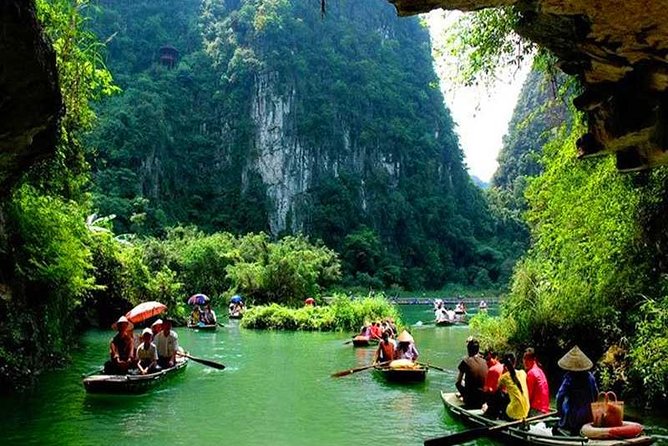 Hanoi - Hoa Lu - Tam Coc - Mua Cave - 1 Day / By Luxury Limousine & Small Group - Reaching Ninh Binh in a 17-seat limousine