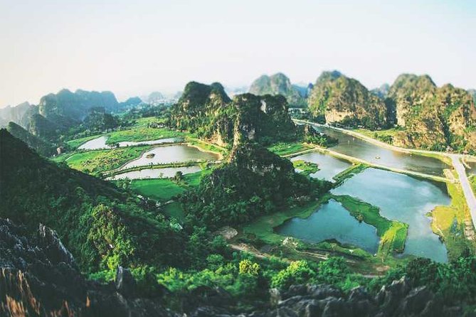 Hanoi - Hoa Lu - Tam Coc - Mua Cave - 1 Day Tour. By Luxury Limousine From Hanoi - Mua Cave and the climb to the top