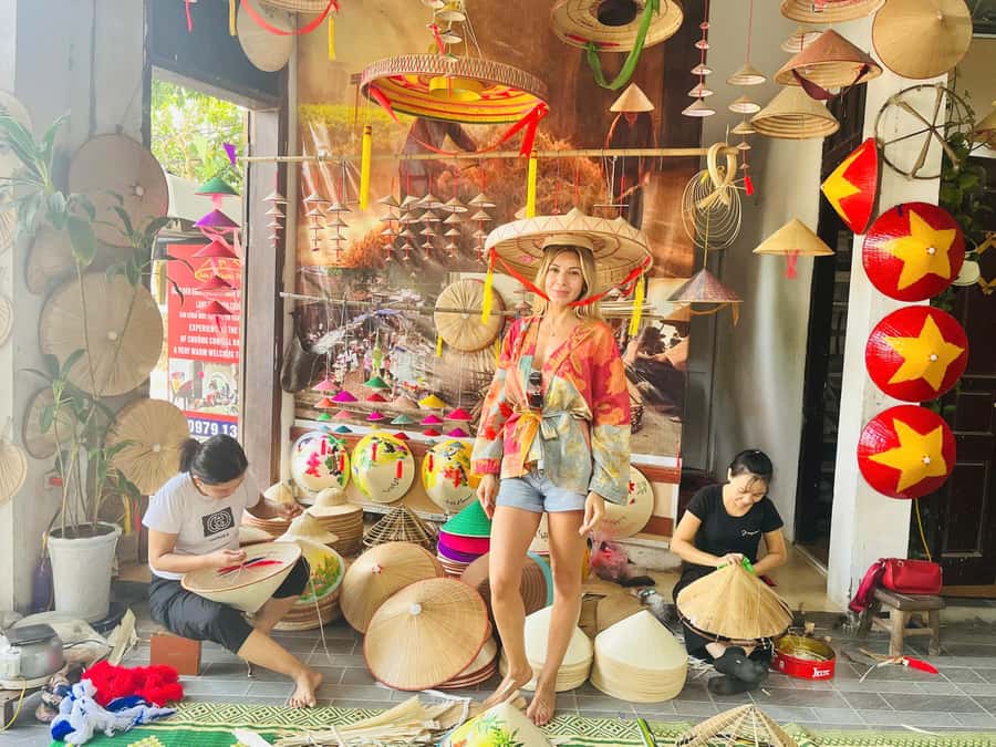 Hanoi: Incense Village, Conical Hat, & Dough Figurines Tour - Practical comfort and access